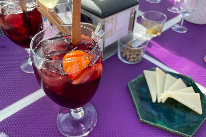 Sangria Tasting Experience - Snacks that make sangria taste better: olives and local cheese
