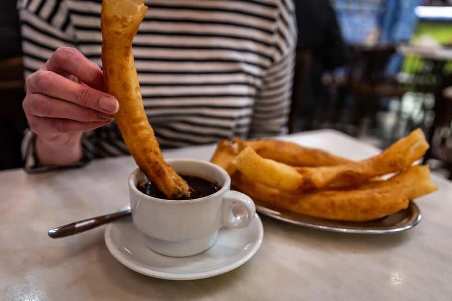 Secret Food Tour Seville - Churros and hot chocolate: the sweet warm-up you actually need