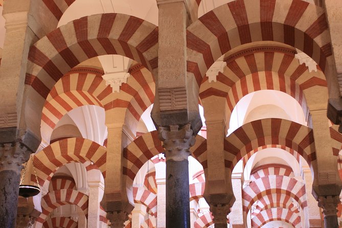 Semi-private visit to the Mosque-Cathedral of Cordoba - Entering the Mezquita-Catedral with a route that makes sense