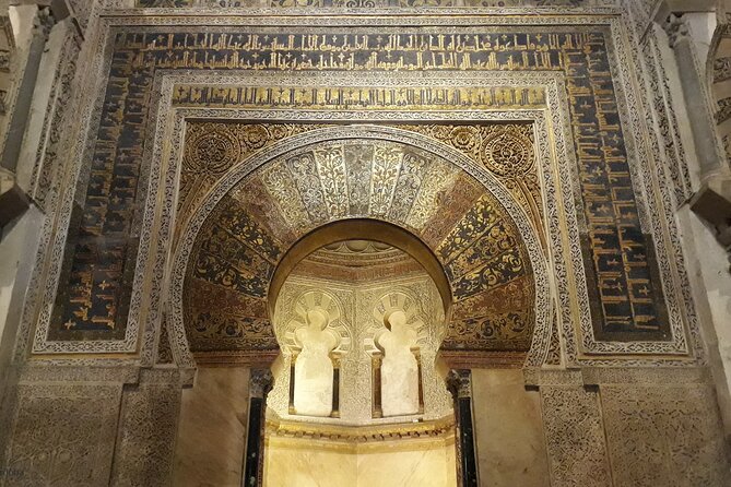 Semi-private visit to the Mosque-Cathedral of Cordoba - Mihrab and kibla: the parts that give the building its direction