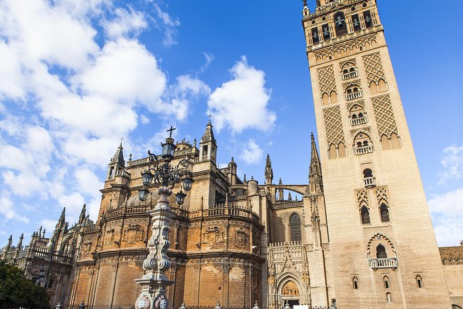 Sevilla: Best Monumental Free Walking Tour - Pay-What-You-Feel Value for Sevilla’s Biggest Sights