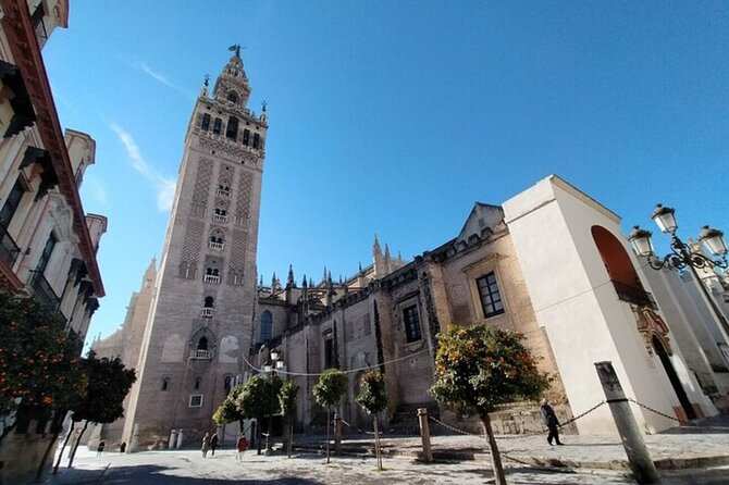 Sevilla: Essential Private Tour - Movie and myth meets real street-level Seville