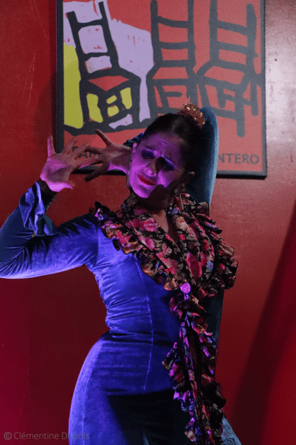 Sevilla: Flamenco Show at Tablao Álvarez Quintero - Singing, dance, and footwork: the core of why flamenco hits