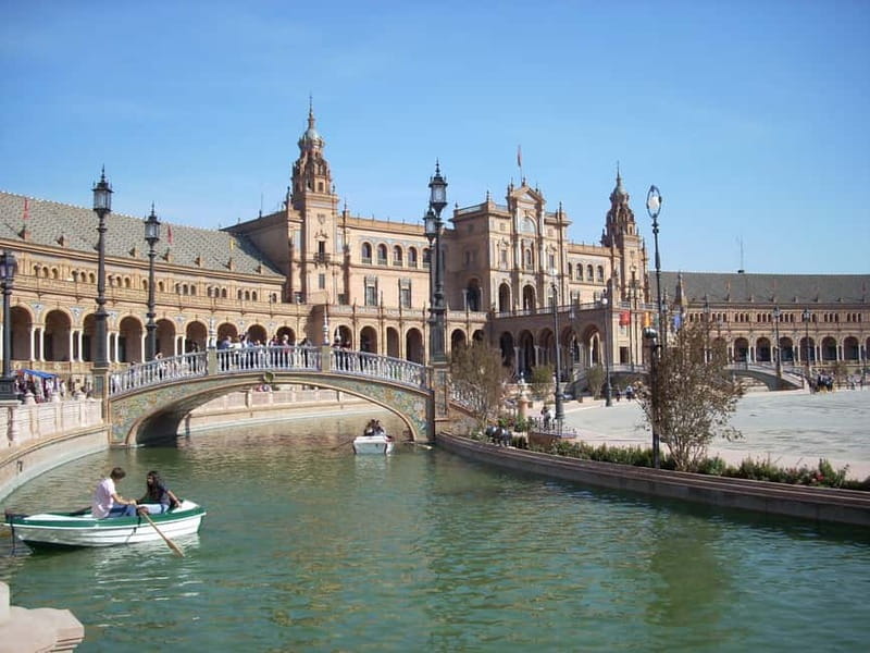 Sevilla Full-Day trip from Granada - Meeting point at Plaza de las Descalzas, then a guided pace takes over