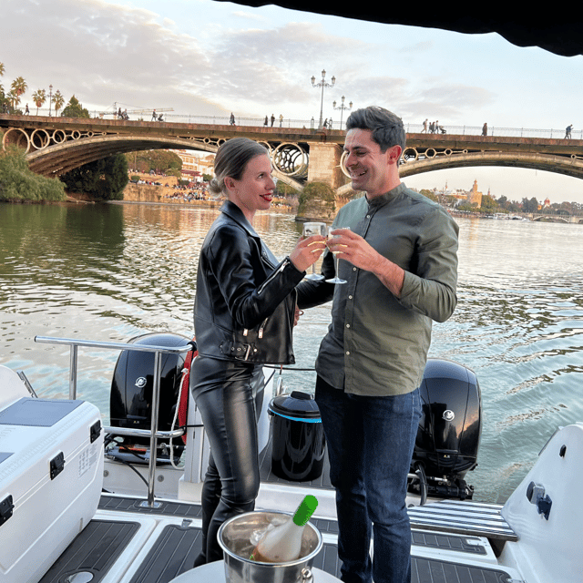 Sevilla: Romantic Boat Ride - Where you meet: Puente de San Telmo dock reality check
