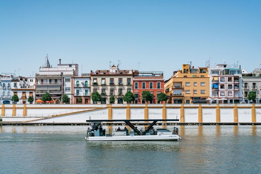 Seville: 1-Hour Guadalquivir River Sightseeing Eco Cruise - Getting Onboard at Muelle de Nueva York (and Finding Your Best Seat)