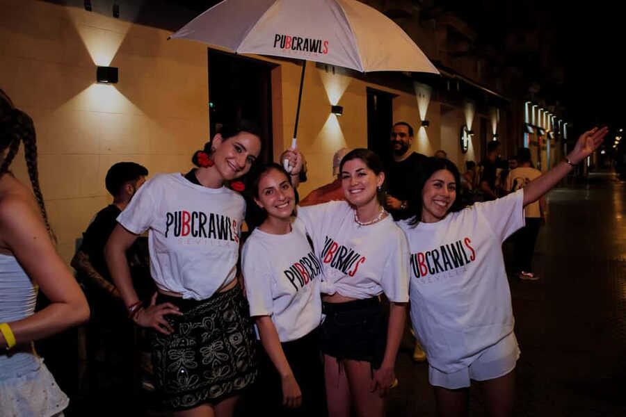 Seville: 3 Bars Pub Crawl + VIP Club Entrance & 3 Free Shots - Alameda 47 Rooftop Bar and Club, the Perfect Warm-Up