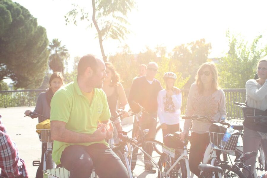 Seville: 3–Hour Bike Tour along the Guadalquivir River - Key highlights that make this tour worth your time