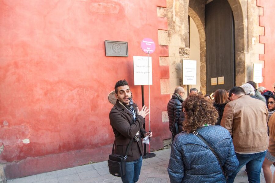 Seville: Alcázar and Cathedral Entry Ticket and Guided Tour - A smart 3-hour plan for your Seville monument day