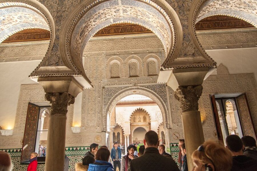 Seville: Alcázar and Cathedral Entry Ticket and Guided Tour - Giralda at the end: the climb that turns sights into understanding