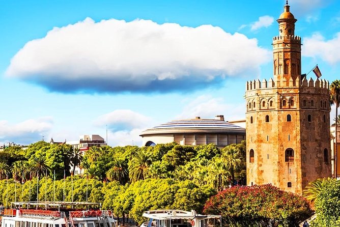 Seville: Alcázar,Cathedral and Plaza España Private Tour - Seville Cathedral: the Gothic giant and the Columbus stop