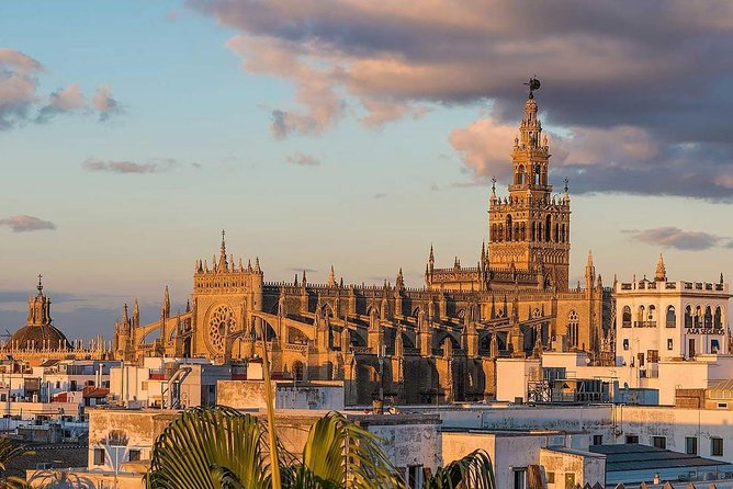 Seville: Alcázar,Cathedral and Plaza España Private Tour - Plaza de España: a photo break with layered Spanish styles