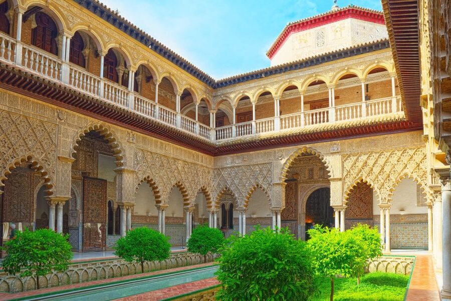 Seville: Alcázar Fast-Track Access with Guided Tour - Reading the Alcázar Like a Pro: Moorish to Christian to European Layers