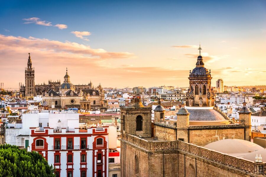 Seville: Alcázar Guided Palace Tour with Priority Access - Guides Matter Here, and the Names People Keep Mentioning