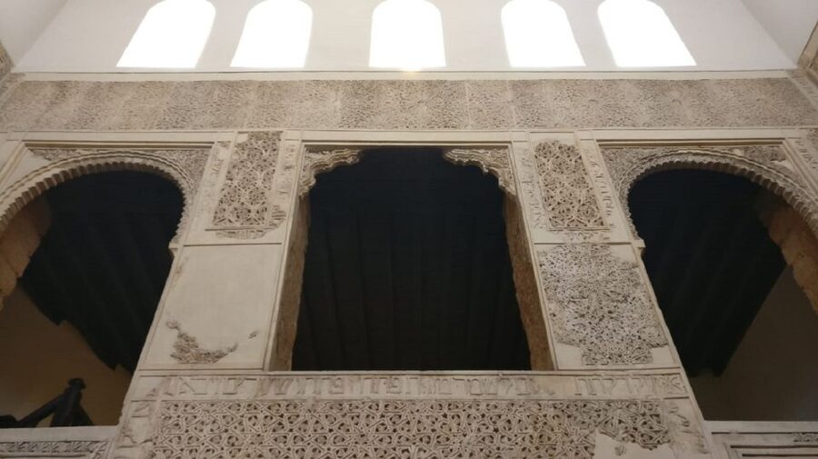 Seville: Alcázar Tour with Tickets Included - Underground cisterns: the practical engineering under the poetry