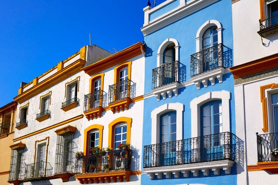 Seville: Authentic and Romantic Horse-Drawn Carriage Ride - Hotel Alfonso XIII area: a touch of glamour in the route