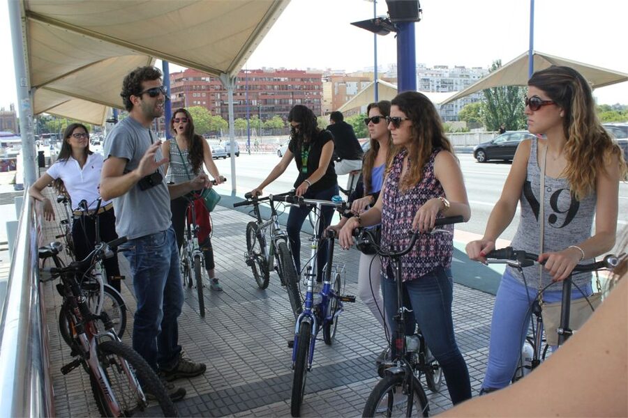 Seville: Bike Rental - A Practical 3-Hour Plan and a Full-Day Strategy