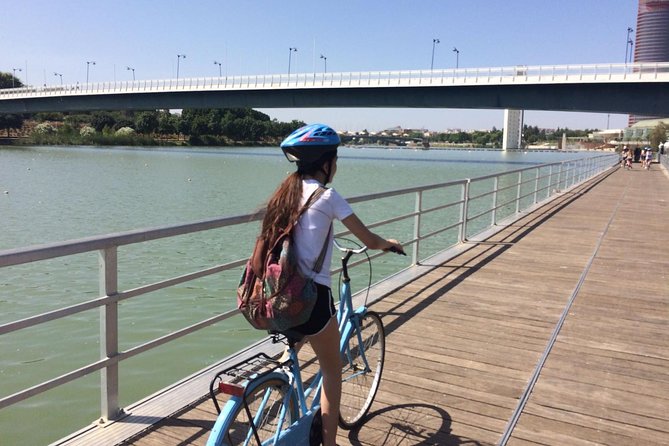 Seville Bike Tour with Full Day Bike Rental - The center-to-river ride: views, Maestranza, and Torre del Oro