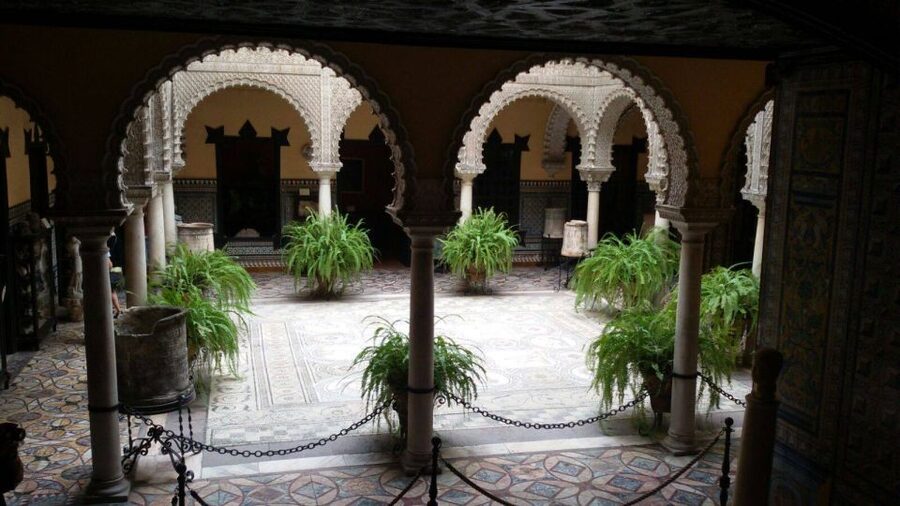 Seville: Casa de Pilatos and Condesa de Lebrija Palace Tour - Who should book this Seville palace experience