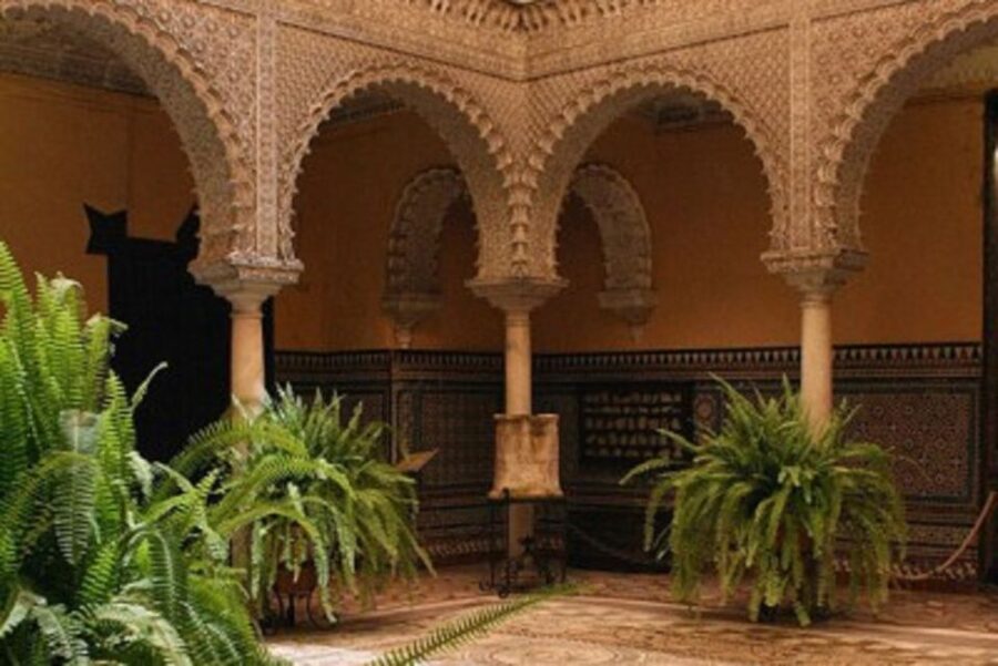Seville: Casa de Pilatos and Condesa de Lebrija Palace Tour - Palacio de la Condesa de Lebrija: courtyards, architecture, and Roman details you can actually spot