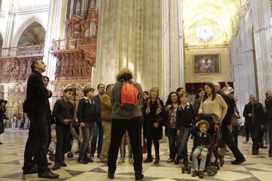 Seville: Cathedral 1-Hour Guided Tour - Who should book this Seville Cathedral and Giralda tour