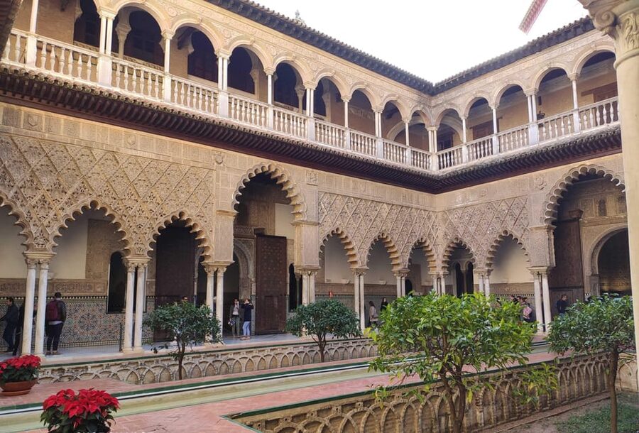 Seville: Cathedral & Alcázar Guided Tour with River Cruise - Who should book this combined Cathedral and Alcázar plus river cruise?