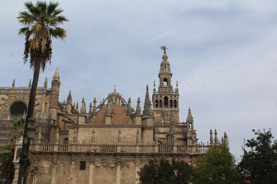 Seville: Cathedral and Giralda Skip-the-line Guided Tour - Murillo and the Largest Altar in Christendom