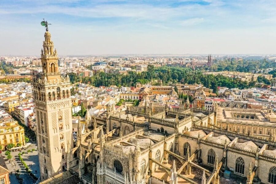 Seville Cathedral and Giralda Tower Guided Tour and Tickets - How long is long enough? Timing, pacing, and what you can still do afterward