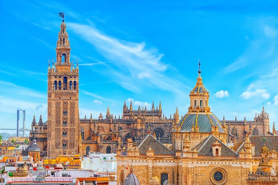 Seville: Cathedral and La Giralda Entry Ticket - Seville Cathedral inside: mosque roots, king Fernando III, and monster-sized Gothic