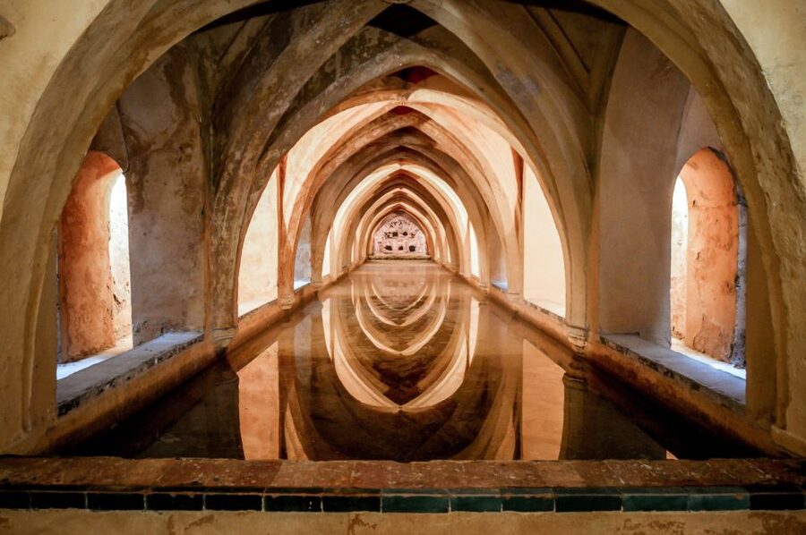 Seville: Cathedral, Giralda & Alcazar Entry With Guided Tour - The Cathedral rules you must follow
