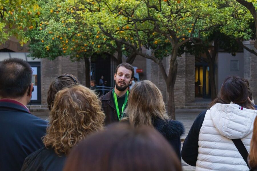 Seville: Cathedral, Giralda & Alcázar Guided Tour - Seville Cathedral: where a mosque once stood