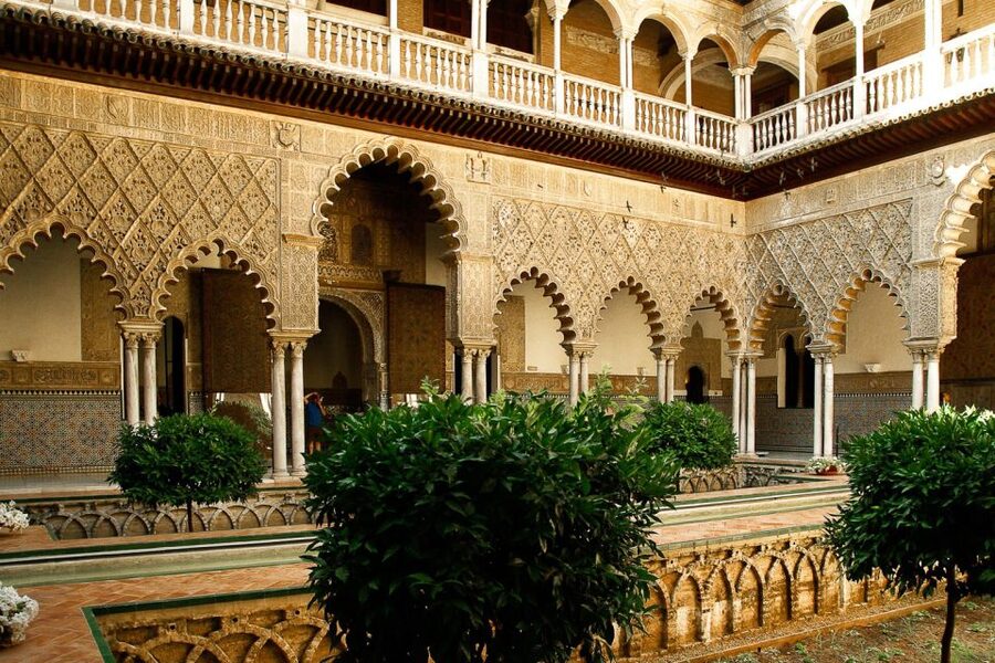 Seville: Cathedral, Giralda & Alcázar Guided Tour - What 3.5 hours feels like on the day