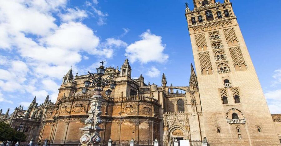 Seville: Cathedral & Giralda Guided Tour with Entry Tickets - Key highlights worth your time