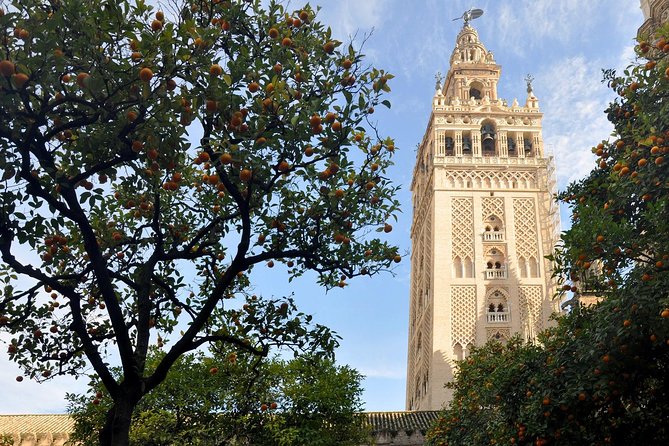 Seville Cathedral & Giralda: Guided Tour with Fast-Track Tickets - Headsets, Group Size, and What You Should Expect