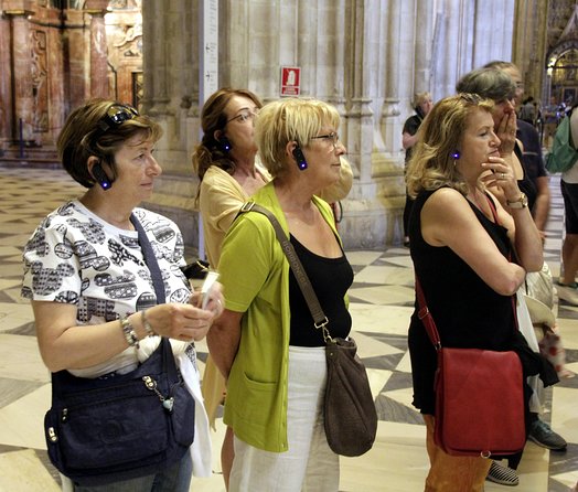 Seville Cathedral & Giralda tour with Priority Tickets - Murillo, the altar, and Columbus: the kind of stops that stick