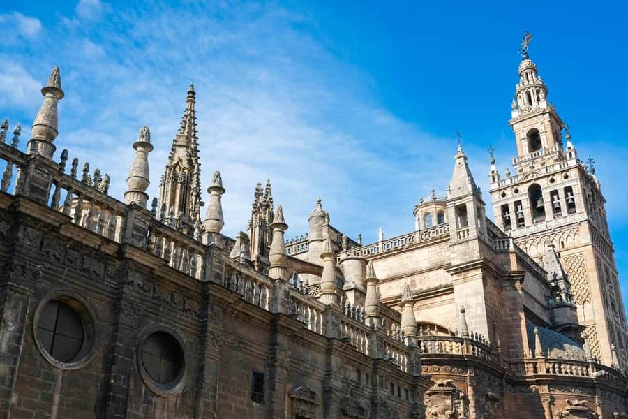 Seville: Cathedral Guided Tour with Optional Alcázar - Seville Cathedral and La Giralda: why this works as a guided combo