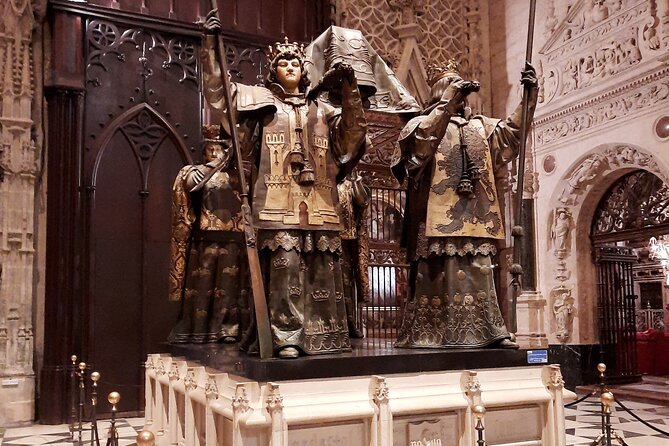 Seville: Cathedral Guided Tour with Priority Access - Mosque origins and the 15th-century rebuild you can actually visualize