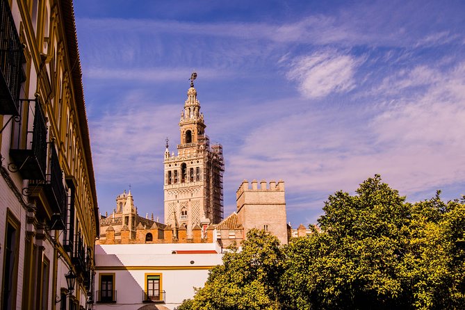 Seville: Cathedral Guided Tour with Priority Access - Practical tips so you don’t lose time at the start