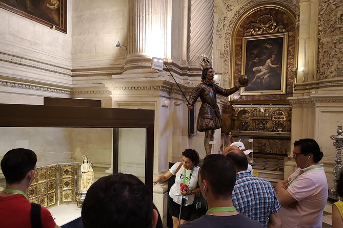 Seville Cathedral Tour including tickets and skip the line entry - The gold main altar: 36 scenes and why your guide matters