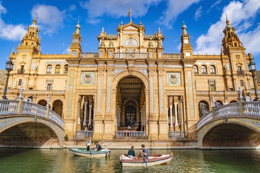Seville: City of Queens, Nuns, Sex Work & Witches - Key things you’ll notice on this female-focused Seville walk