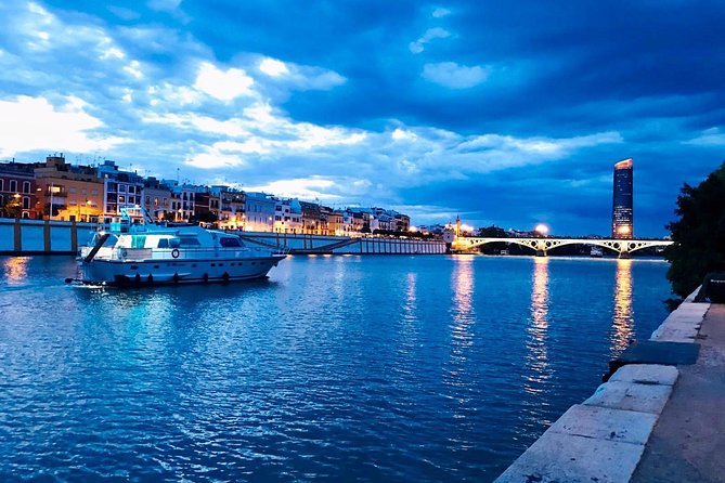 Seville: Cruise along the Guadalquivir River with appetizer - Alamillo Bridge and Expo 92 Area: The River’s Time Capsule
