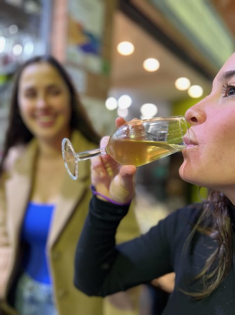Seville: Drinks of Sevilla Tasting - The Baraka flamenco timing: stay about 30 minutes after your tasting
