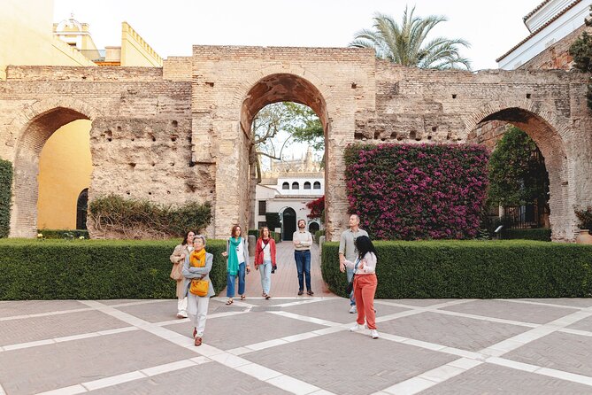 Seville Exclusive Beat the Crowds Guided Alcazar Before Opening - Photos and Uncrowded Rooms: The Real Reason People Pay Extra