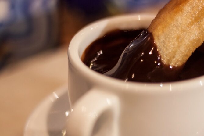 Seville Food Tour: Vermut, Churros & 10+ Tasty Local Dishes - Triana across the river, where the night really starts