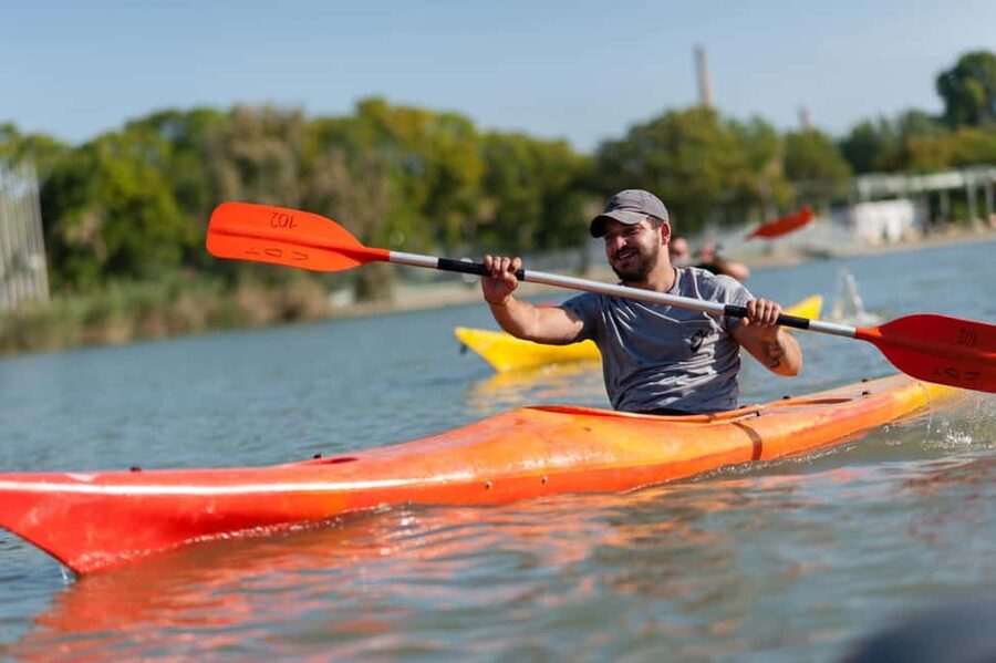 Seville: Guadalquivir River Kayaking Trip - Choosing Your Pace: How to Make Two Hours Feel Longer