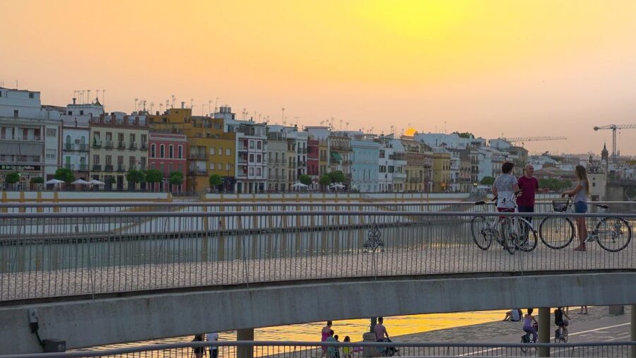 Seville: Guided Sunset Bike Tour - Logistics that matter: meeting time, pacing, and heat