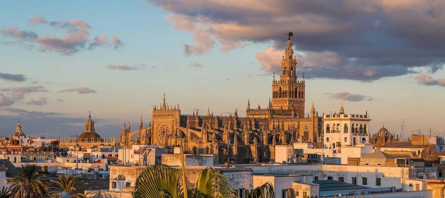 Seville: Guided Tour with Cathedral & Giralda Entrance - Key Things to Know Before You Go