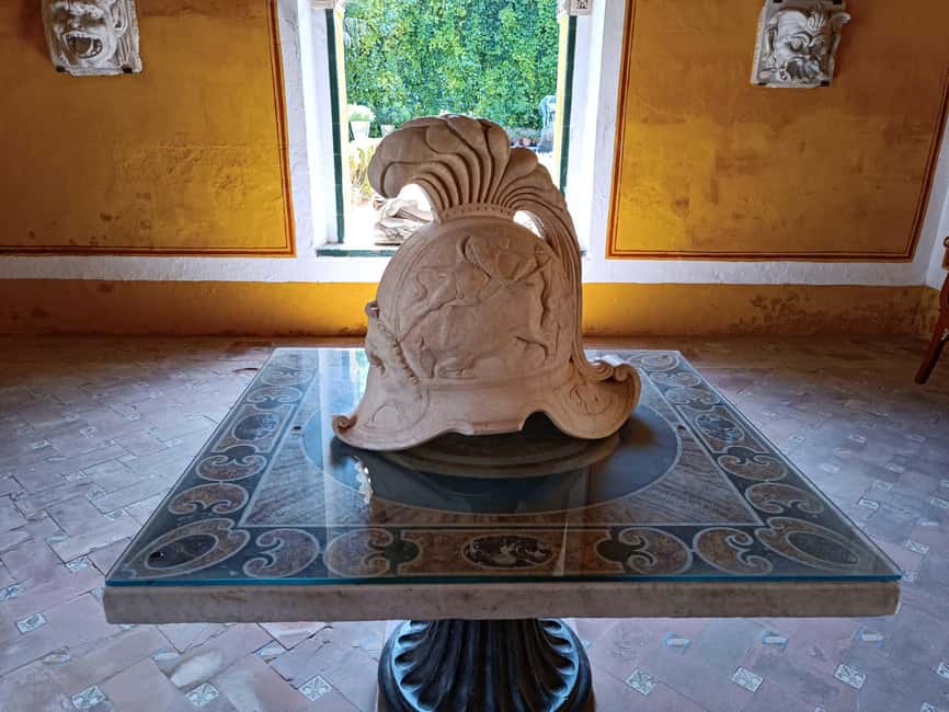 Seville: Guided visit of the Casa de Pilatos with entrance tickets - Courtyards and Patios, Including the Rain Reality