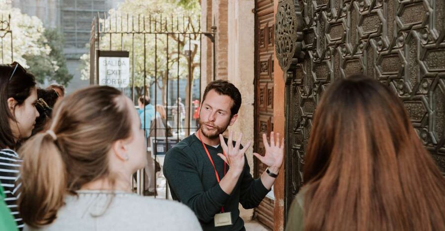 Seville: Guided Walking Tour with Optional Breakfast - Plaza de San Francisco to City Hall: The Route That Gets Your Bearings