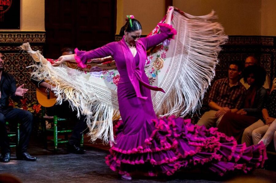 Seville: Half-Day Flamenco & Tapas Night - Triana highlights on the walk, from Flamenco art to the Guadalquivir